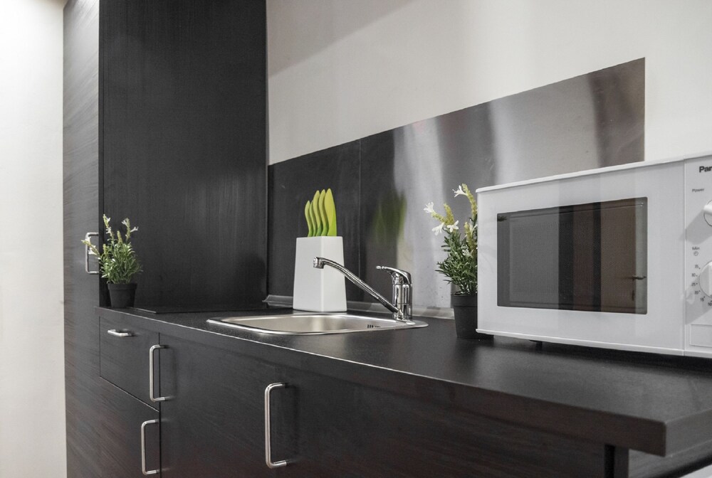 Grand Canal Facing Apartment 4 - In-Room Kitchenette