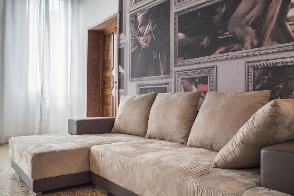 Grand Canal Facing Apartment 2 - Living Area