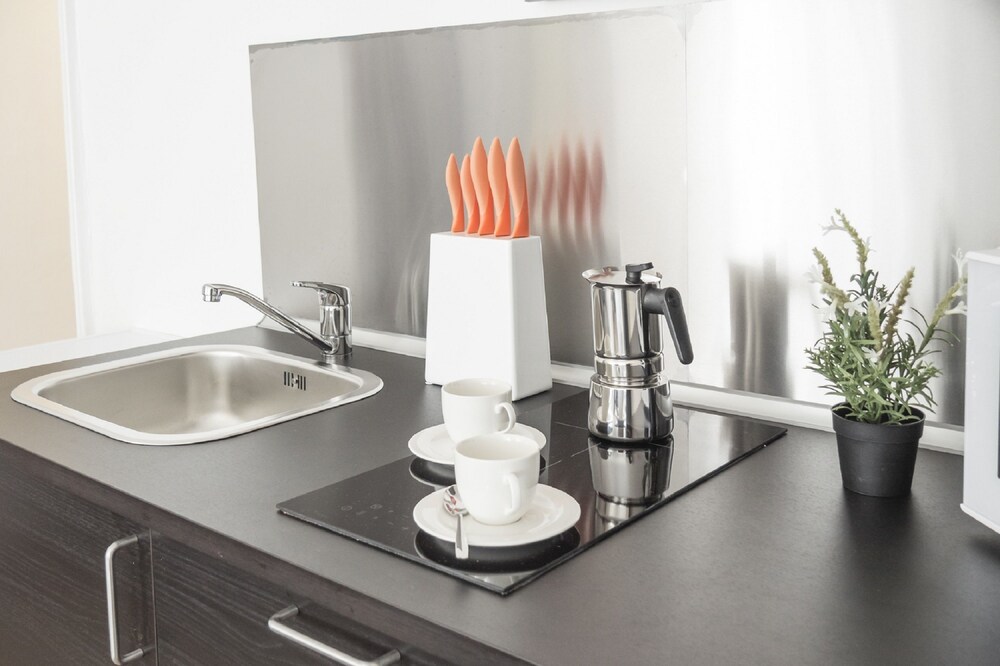 Grand Canal Facing Apartment 1 - In-Room Kitchen