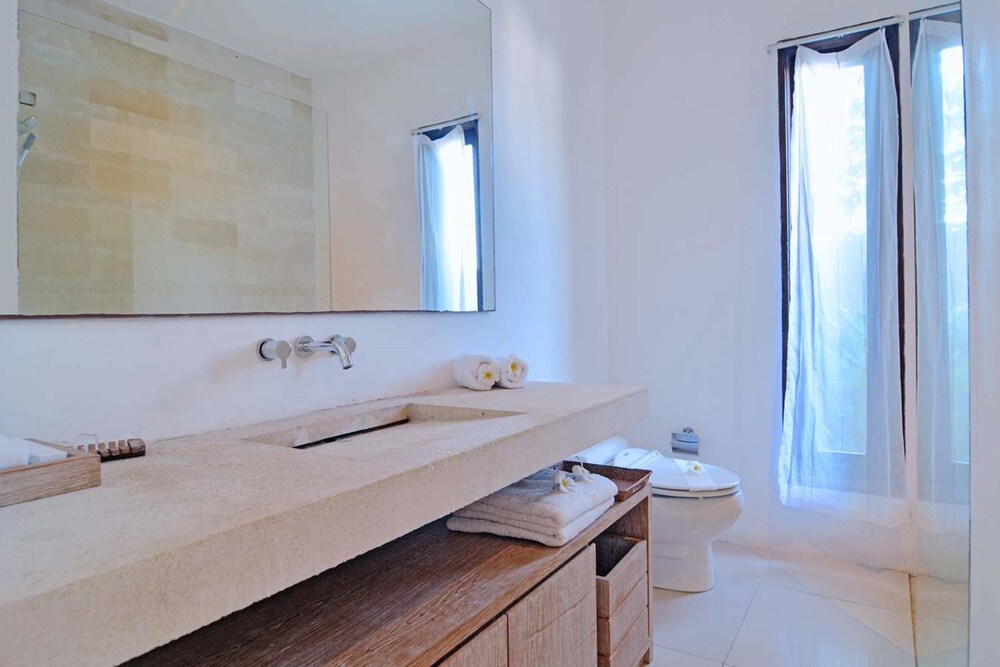 Villa, 3 Bedrooms, Private Pool - Bathroom Sink