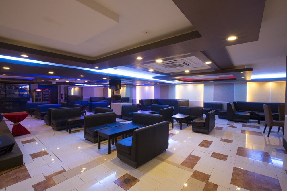 Hotel Bar