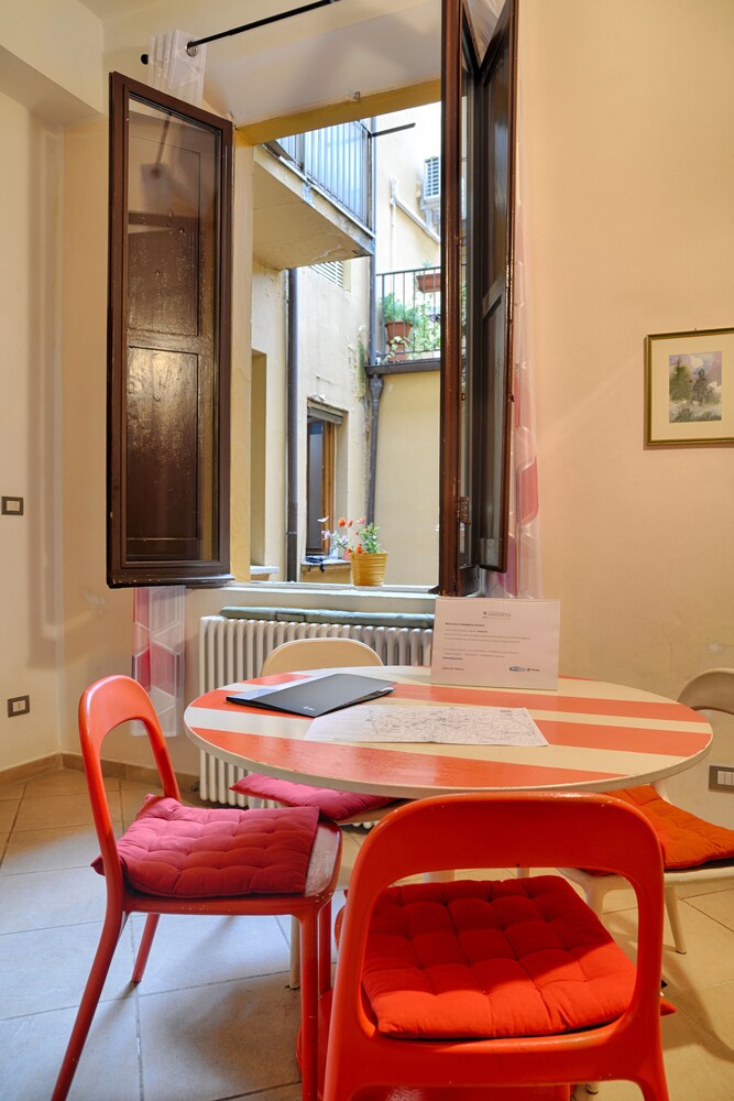 Apartment, 2 Bedrooms - Guestroom
