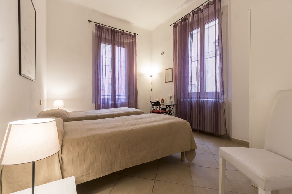 Apartment, 2 Bedrooms - Guestroom