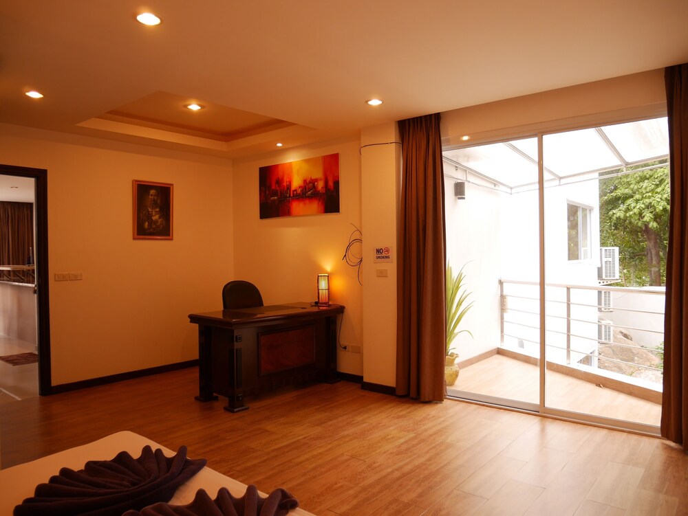 객실 (XXX1- Bedroom Penthouse Apartment with Terrace)