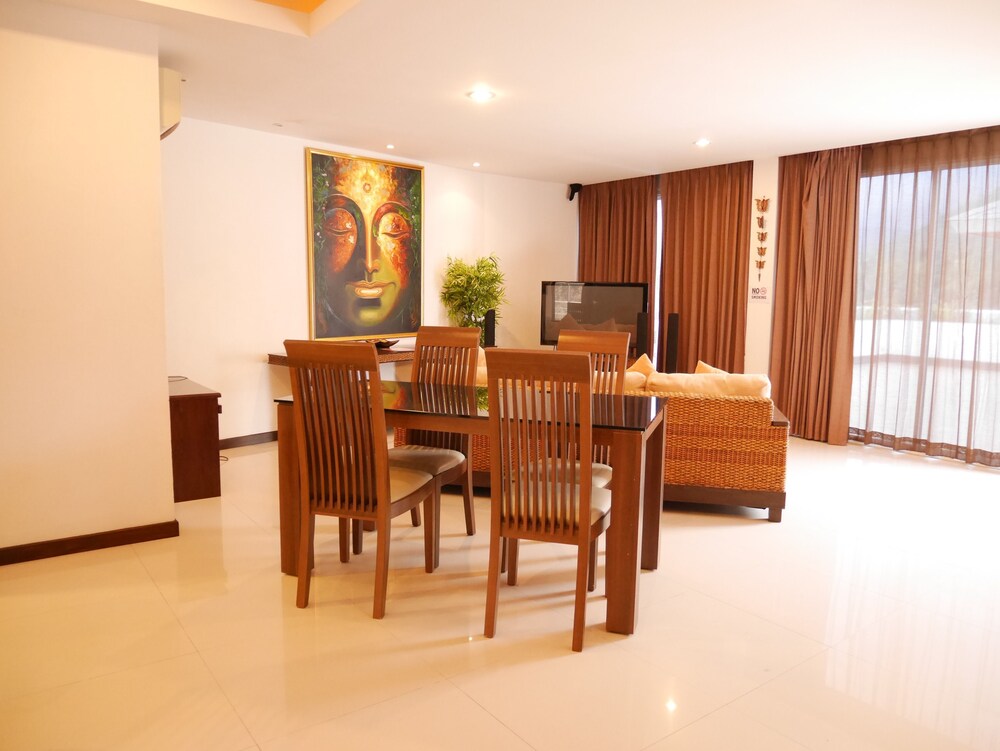 객실 (XXX1- Bedroom Penthouse Apartment with Terrace)