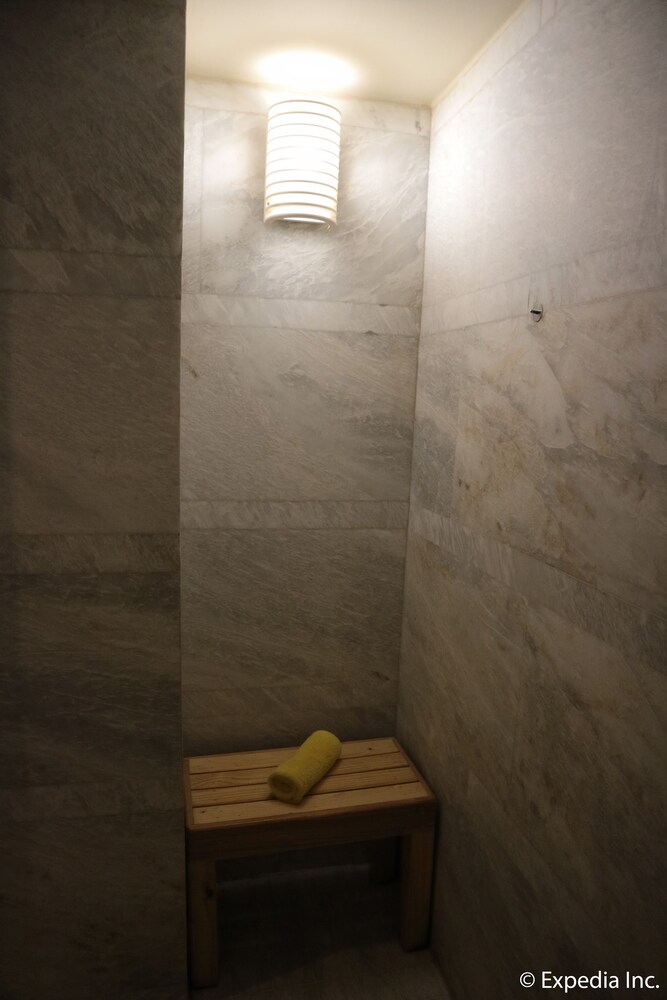Steam Room