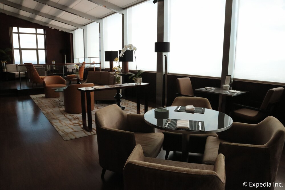 Executive Lounge