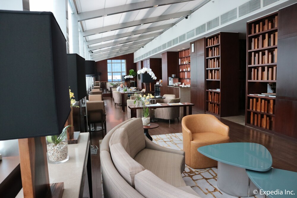 Executive Lounge