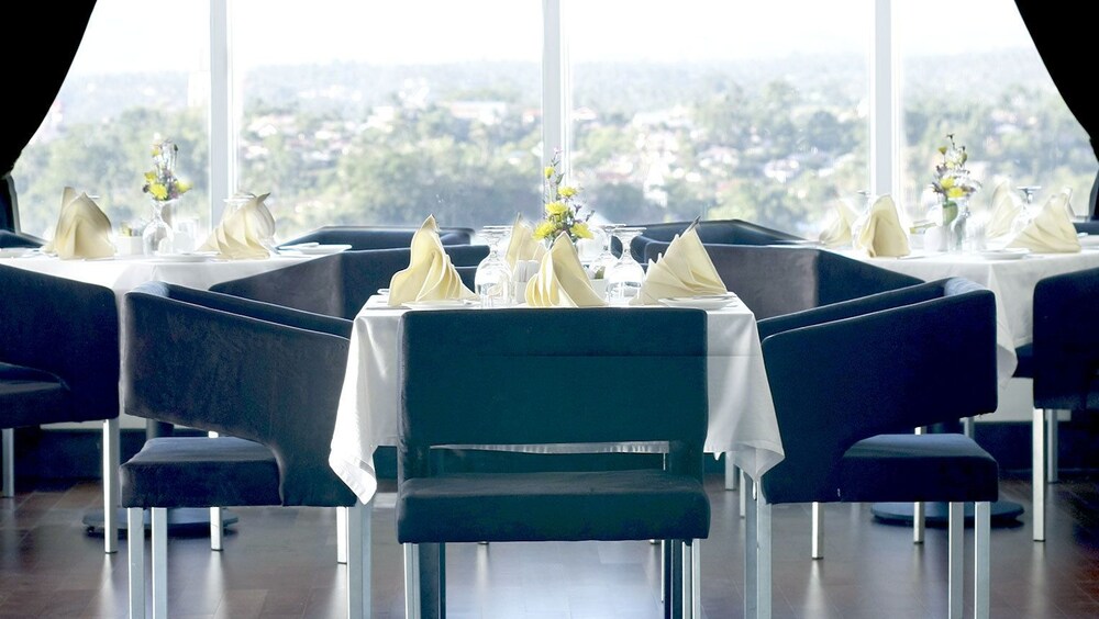 Hotel Lounge