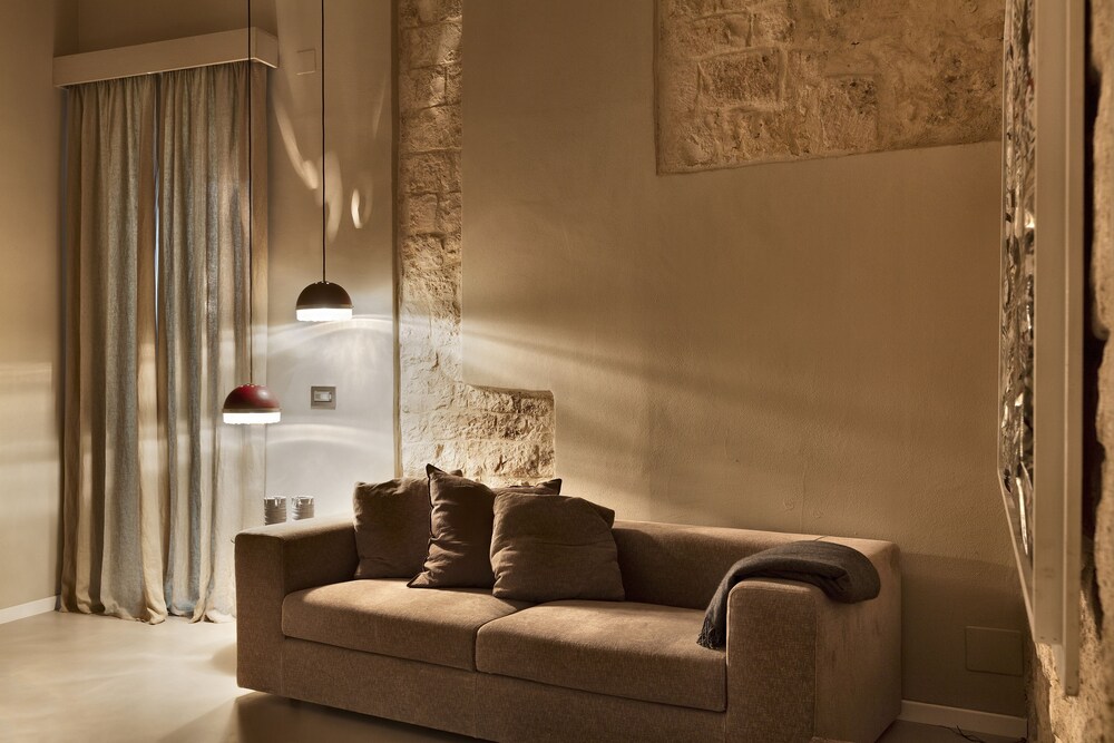 Deluxe Studio - Guestroom