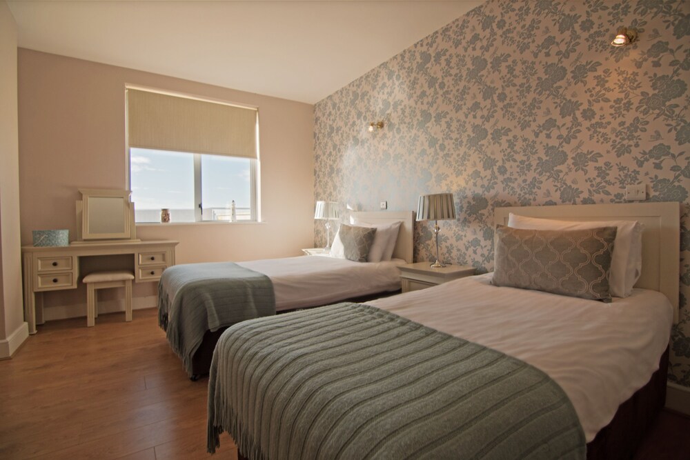 Panoramic Apartment, 2 Bedrooms, Terrace, Bay View - Guestroom