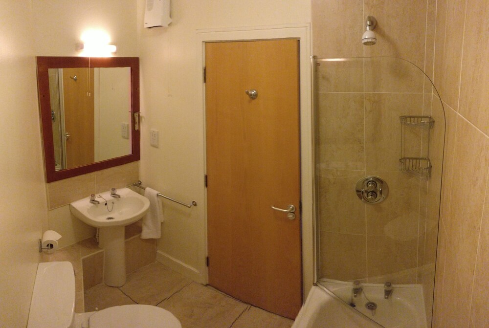 Apartment, 1 Bedroom - Bathroom