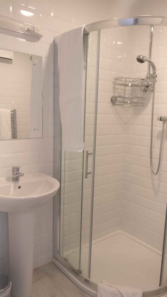 Deluxe Apartment, 2 Bedrooms, Sea View - Guestroom