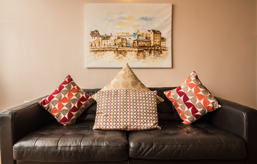 Panoramic Apartment, 2 Bedrooms, Terrace, Bay View - Living Room