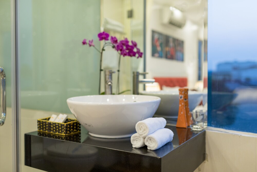 Chậu rửa trong phòng tắm