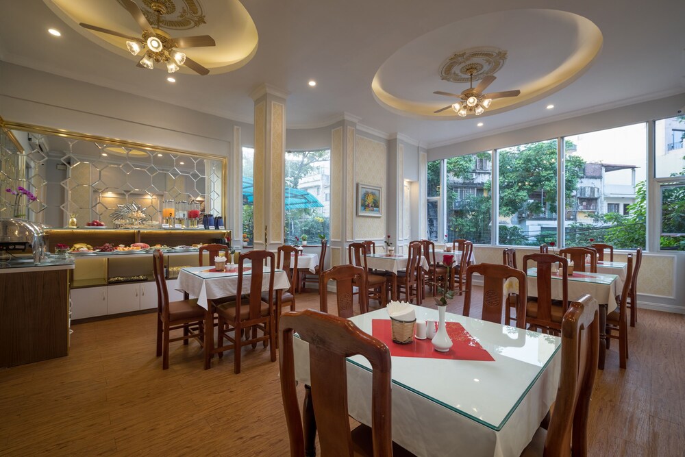 Khu phục vụ bữa sáng