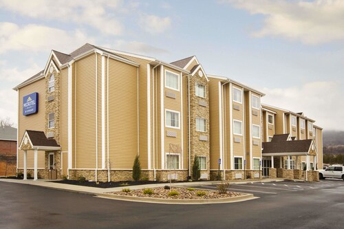 Microtel Inn & Suites by Wyndham Washington / Meadow Lands