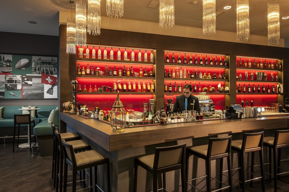 Hotel Bar