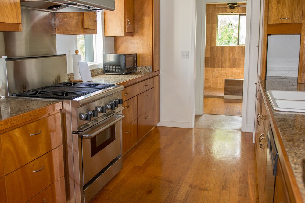 Executive Suite, 1 Bedroom (The Captains Quarters) - In-Room Kitchen