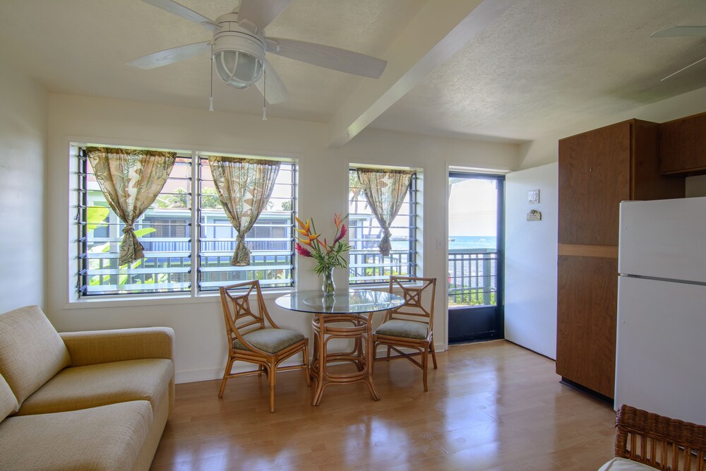 Studio Suite, Ocean View - Living Area