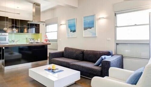 Apartment, 1 Bedroom (HaShla St 4) - Living Room