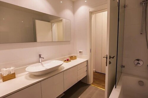 Apartment, 1 Bedroom (Dizengoff St 96) - Bathroom