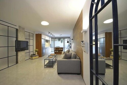 Apartment, 3 Bedrooms (Ha-Nevi'im St 4) - Living Area