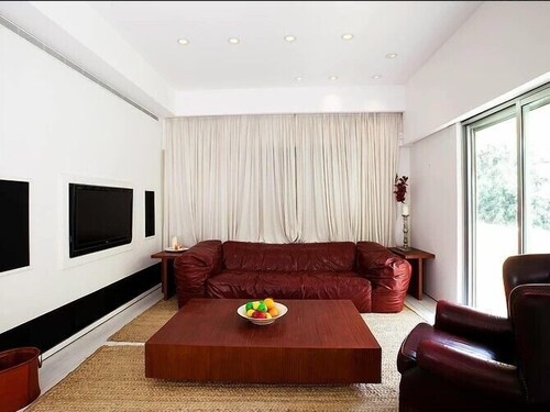 Deluxe Apartment - Living Area