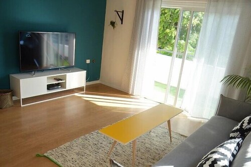 Basic Apartment, 2 Bedrooms - Living Area