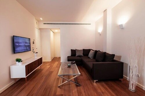 Apartment, 1 Bedroom (Dizengoff St 96) - Living Room