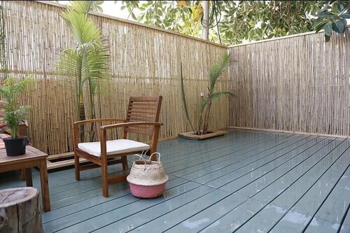 Exclusive Apartment, 2 Queen Beds, Beachside - Terrace/Patio