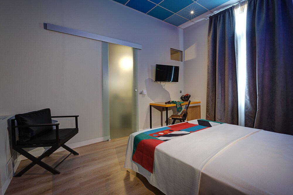 Guestroom
