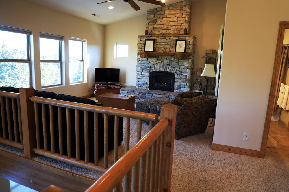 Timber Ridge - Living Area
