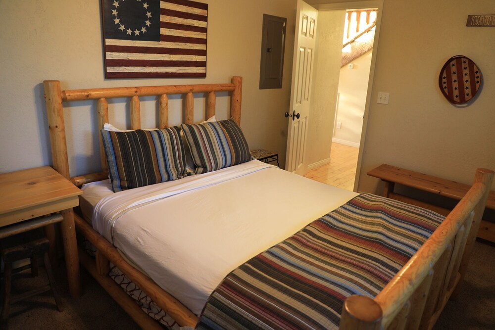 Sunrise/Sunset - Room