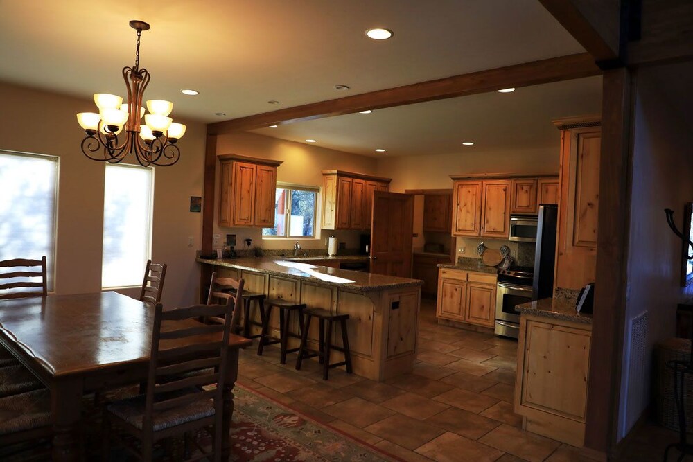 Timber Ridge - In-Room Dining