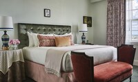 Suite, 1 King Bed (xCalliope)