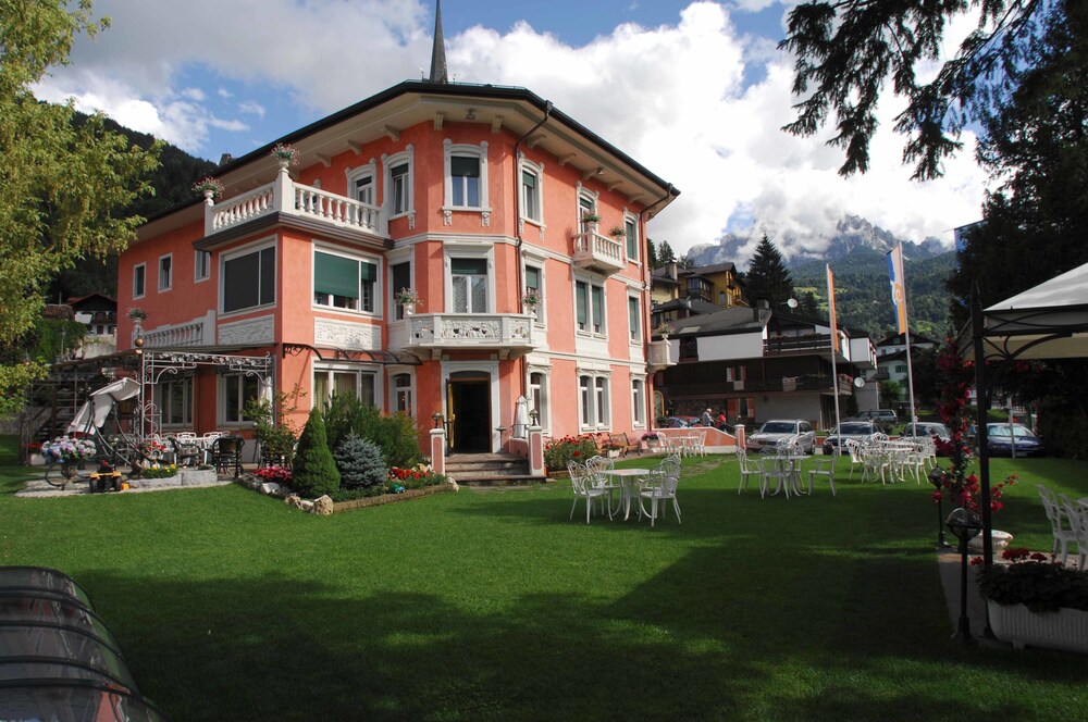Hotel Front