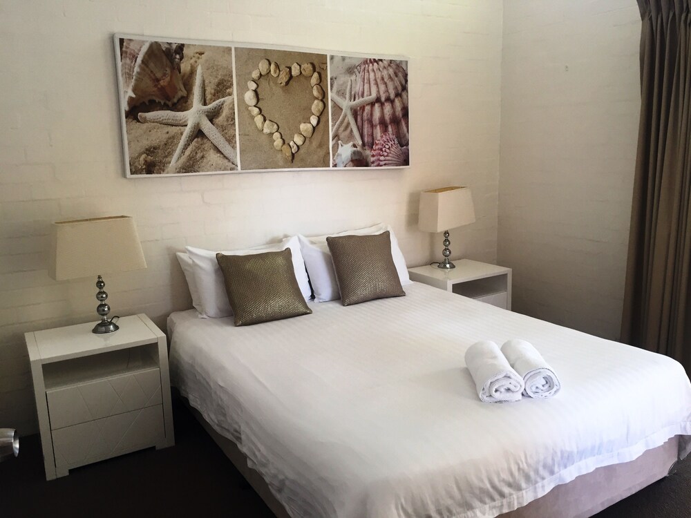 Apartment, 3 Bedrooms - Guestroom