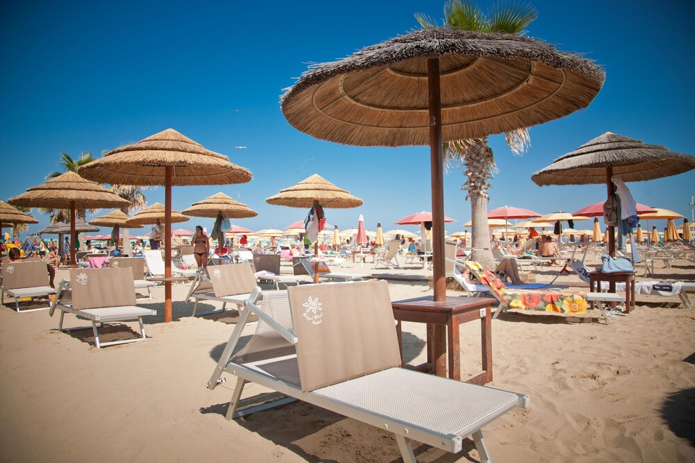 Vista spiaggia/mare