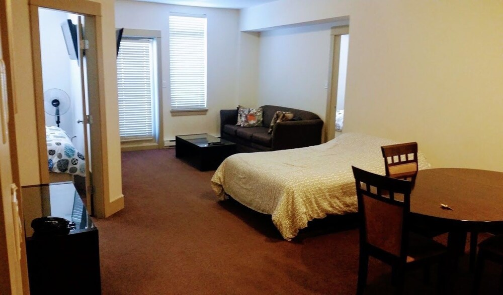 Three Room Studio - Guestroom