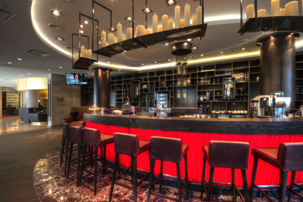 Hotel Bar