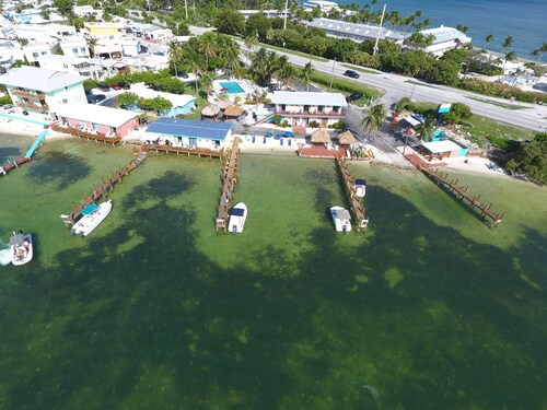 Edgewater Lodge