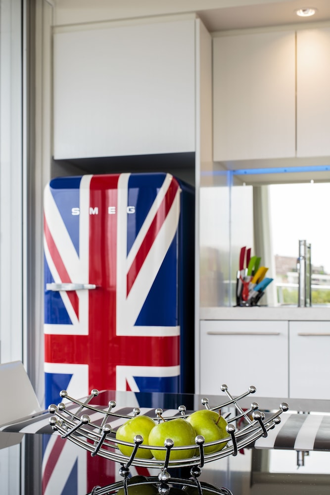 Two Bedroom Apartment, City View - In-Room Kitchen