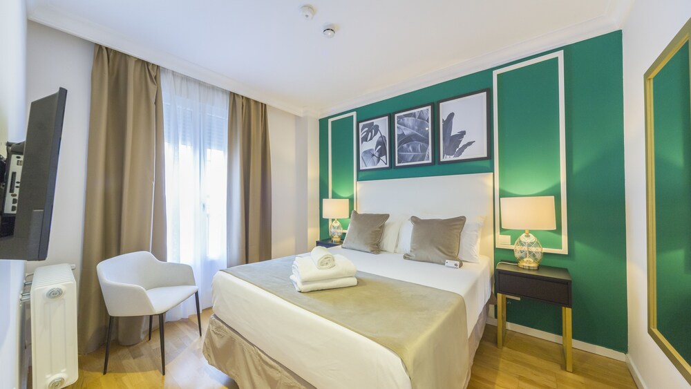 Suite, 2 Bedrooms - Guestroom