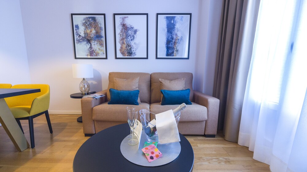 Suite, 1 Bedroom - Guestroom