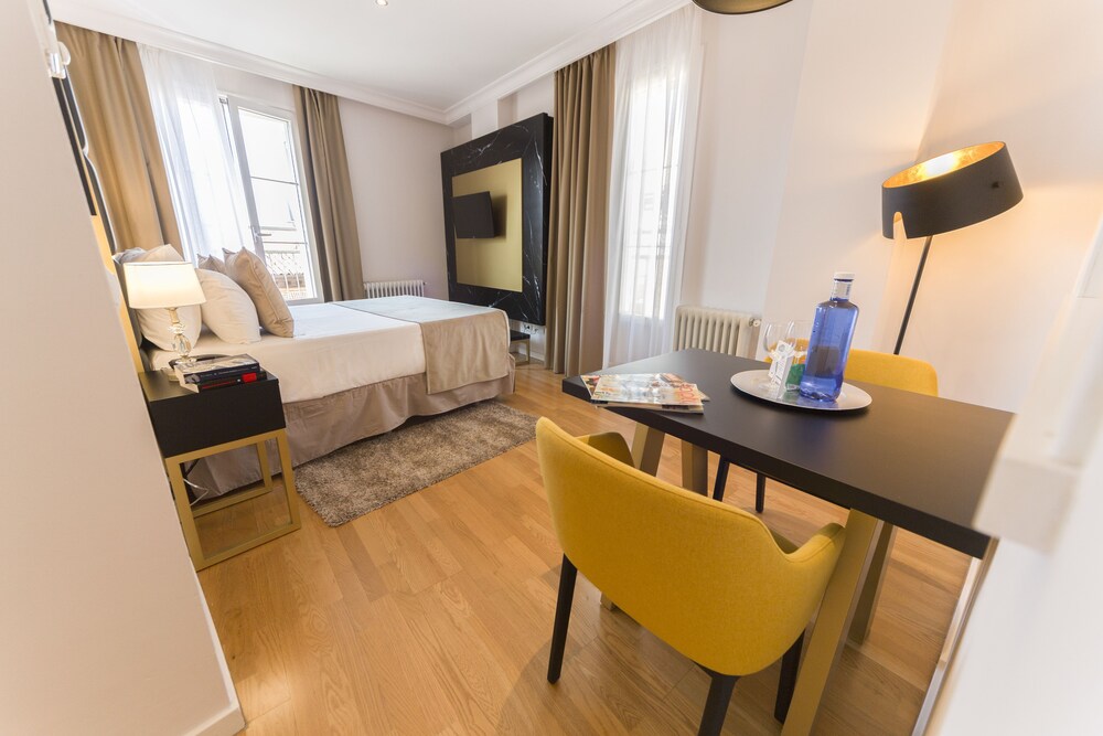 Deluxe Room - Guestroom