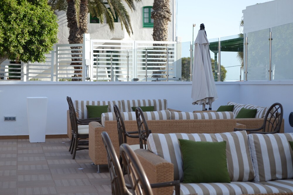 Hotel Bar