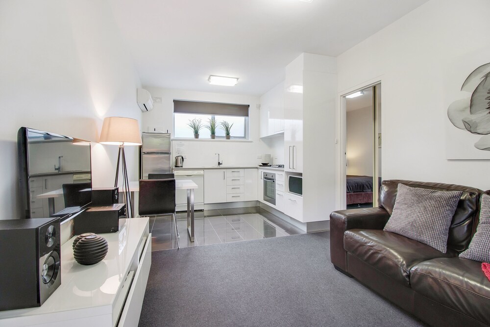 Deluxe Apartment, 1 Bedroom - Featured Image