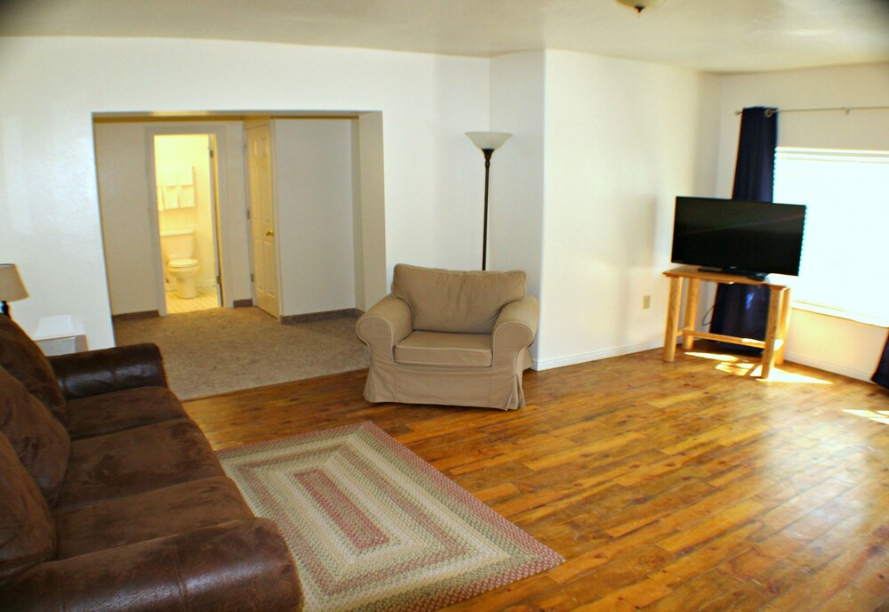 Family Suite, 2 Bedrooms, Kitchen - Living Room