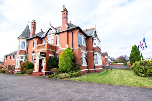 Trivelles Park Hotel